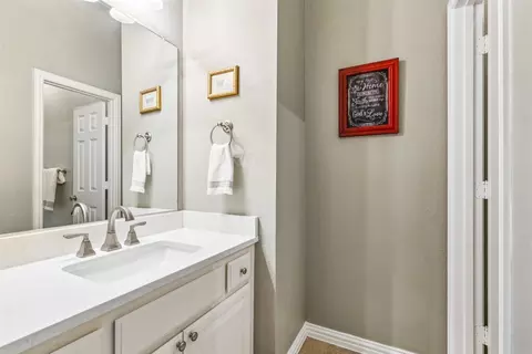 Bath - 681 Willowview Dr, Prosper, TX 75078 photo 6 of 6