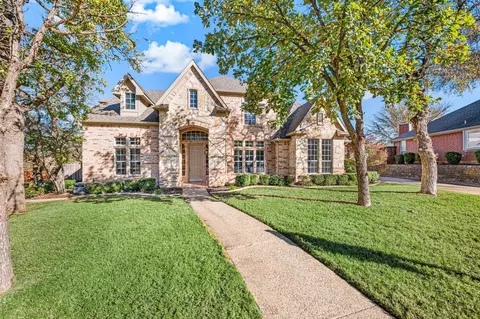 2002 Munro Park Ave, Corinth, TX 76208