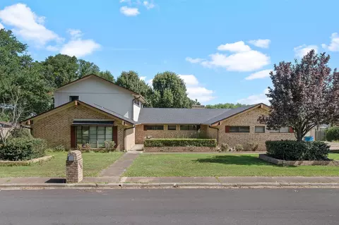1404 Brailwood Trl, Henderson, TX 75654
