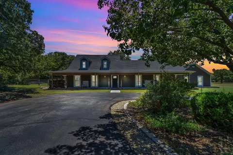 2500 Church Dr, Corinth, TX 76210