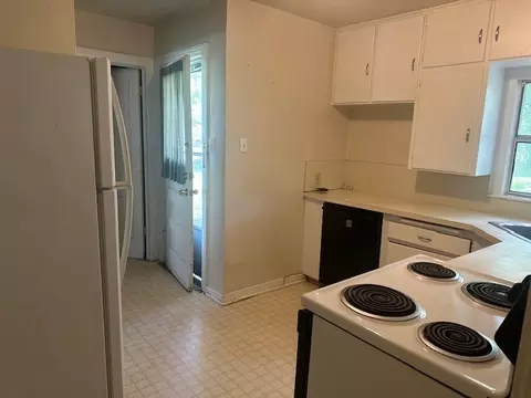 Kitchen - 105 Circle Dr, Cleburne, TX 76033 photo 2 of 2