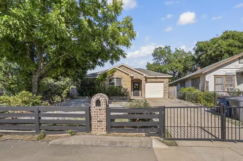 2402 Alaska Ave, Dallas, TX 75216