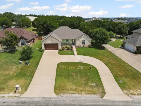 1950 Texas Dr, Glen Rose, TX 76043