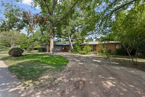 4415 Enfield Dr, Dallas, TX 75220