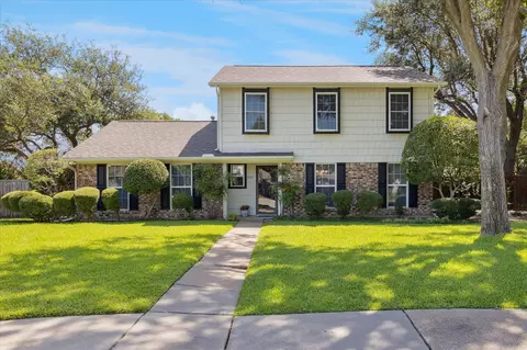 593 Julia Ct, Lewisville, TX 75067