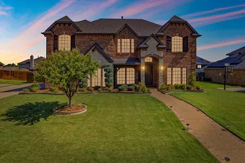 1165 River Rock Dr, Kennedale, TX 76060