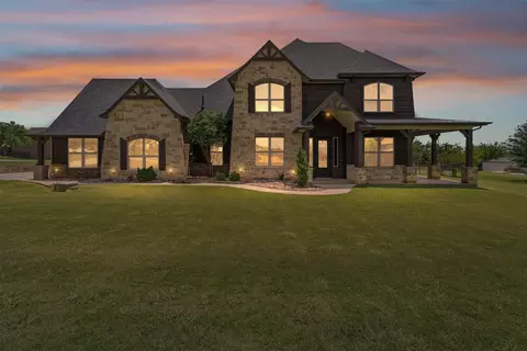 145 Rockhouse Dr, Aledo, TX 76008
