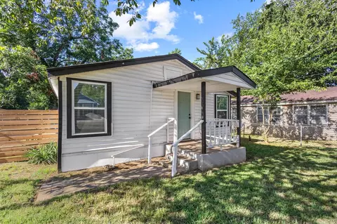 1046 Dubois St, Denison, TX 75020