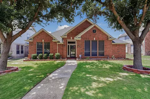 3325 Chapelwood Dr, Sunnyvale, TX 75182