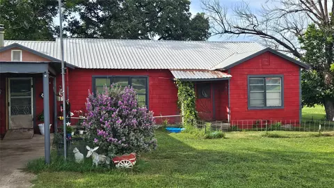 604 W Coyote Trl, Richland Springs, TX 76871