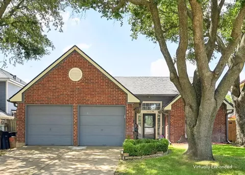 10101 Leatherwood Dr, Fort Worth, TX 76108