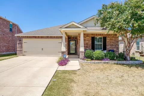 9001 Puerto Vista Dr, Fort Worth, TX 76179