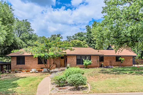 1201 Wilshire Blvd, Arlington, TX 76012