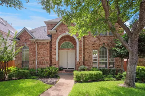 3305 Kendall Ln, Irving, TX 75062