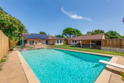 808 Middle Cove Dr, Plano, TX 75023