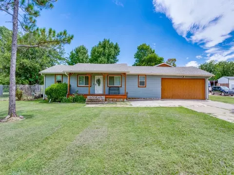 2105 Drain Dr, St Paul, TX 75098