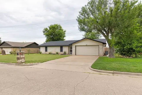 Exterior - 715 Post Dr, Hewitt, TX 76643 photo 2 of 6