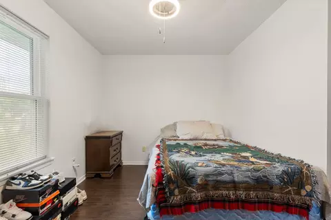 Bedroom - 715 Post Dr, Hewitt, TX 76643 photo 4 of 7