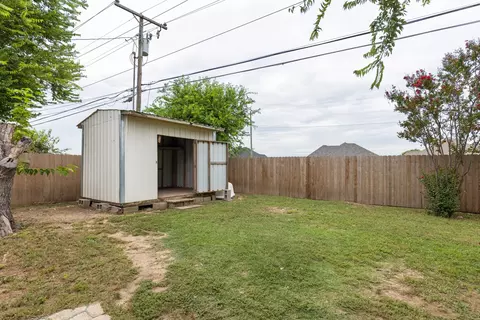 Exterior - 715 Post Dr, Hewitt, TX 76643 photo 6 of 6