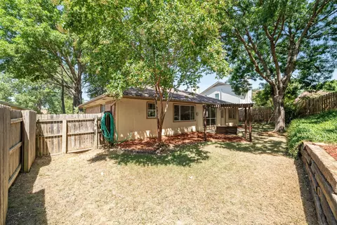 Exterior - 703 Creekside Dr, Euless, TX 76040 photo 9 of 9