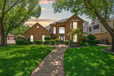 2508 Oak Brook Dr, Bedford, TX 76021