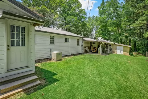 Exterior - 907 Fuller St, Doyline, LA 71023 photo 3 of 7