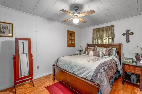 Bedroom - 907 Fuller St, Doyline, LA 71023 photo 2 of 3