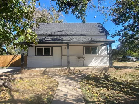 1113 S Walnut St #A & B, Cleburne, TX 76033
