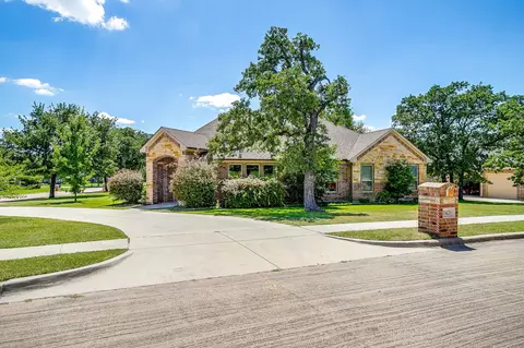 1420 Briar Crossing Dr, Decatur, TX 76234