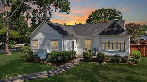 1306 W Virginia St, Mckinney, TX 75069