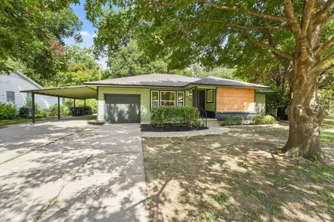 820 Alice St, Denton, TX 76201