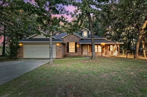 815 Sherry Ln S, Krugerville, TX 76227