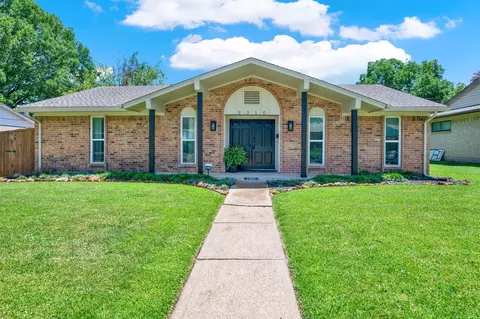 2316 Greenhill Dr, Mesquite, TX 75150