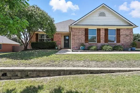 726 Quail Hollow Dr, Midlothian, TX 76065