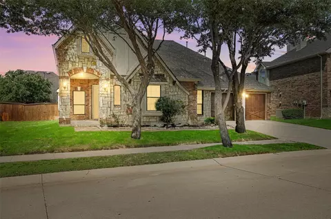 841 Branch Xing, Lantana, TX 76226
