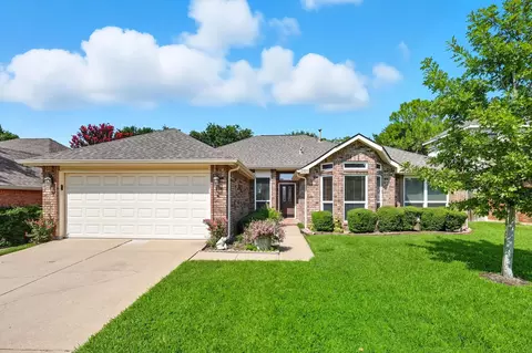 2321 Whitman Ln, Flower Mound, TX 75028