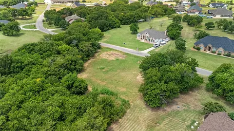 111 Broken Bow Dr, Gunter, TX 75058