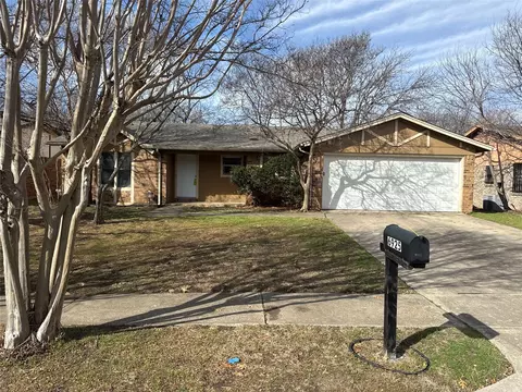 6925 Bennington Dr, Watauga, TX 76148