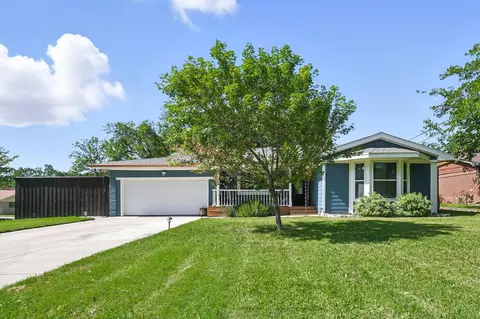 401 John Vernon Ln, Euless, TX 76040