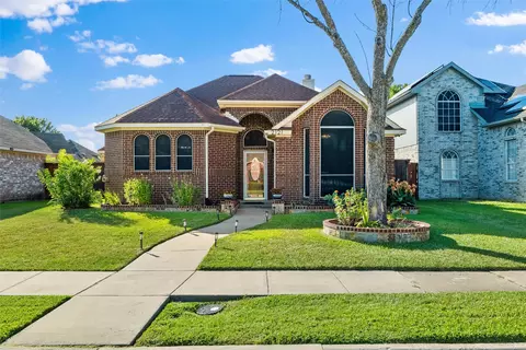 2121 Walden Pl, Mesquite, TX 75181