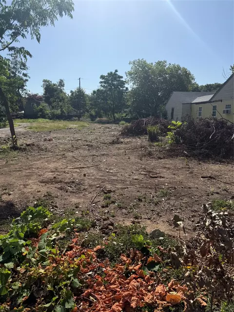 903 S Ayers Ave, Fort Worth, TX 76103
