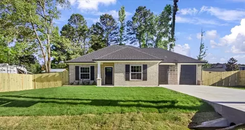 2377 Ridgley Dr, Flint, TX 75762