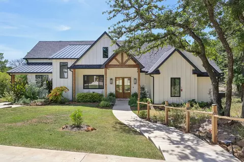 620 Diamond Point Dr, Oak Point, TX 75068