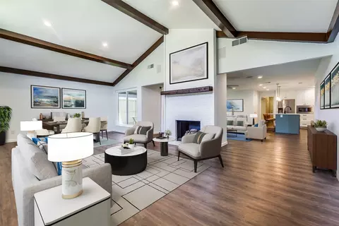 7645 Royal Ln, Dallas, TX 75230
