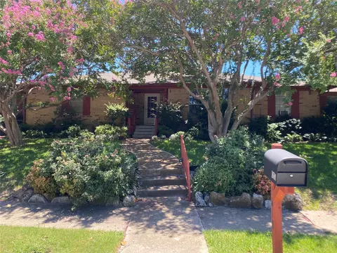 1610 Iroquois Dr, Garland, TX 75043