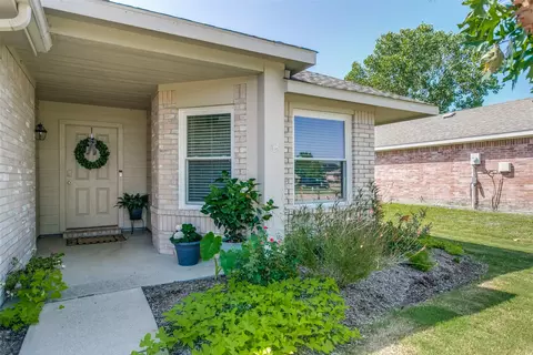 711 Overton Dr, Wylie, TX 75098