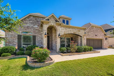 2108 Toledo Dr, Corinth, TX 76210