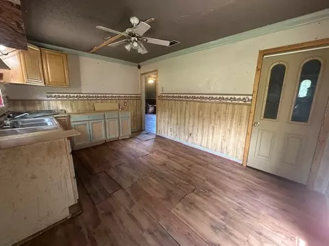 2003 Hillview St, Mesquite, TX 75149 photo 2