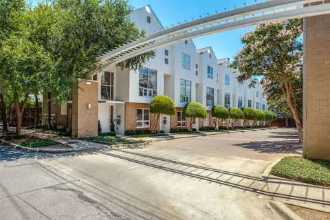 4060 Travis St #18, Dallas, TX 75204
