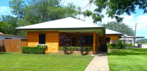 1506 Wall, Brady, TX 76825